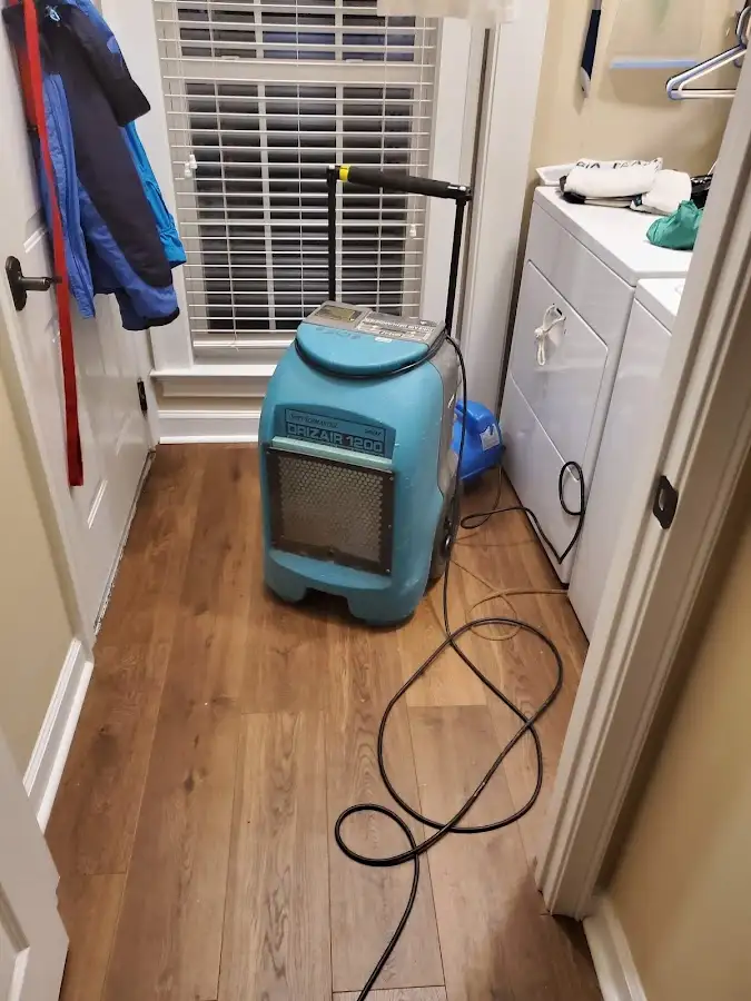 Commercial dehumidifier deployed for Crawl Space Restoration in Wetumpka